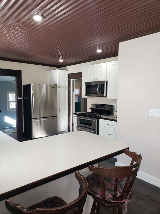 Building Photo - 4 Bedroom Home on Kalispell’s East Side – ...