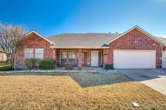 Building Photo - 8688-8690-8690 Holly St