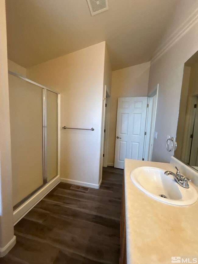 Building Photo - 455 Mallard Way
