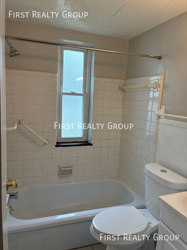 Building Photo - 3129 S. Smithville-#1