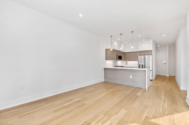 Building Photo - 6025 JFK Blvd E