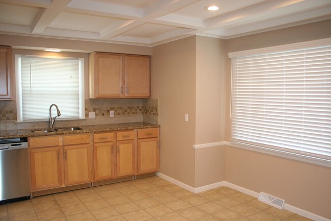Kitchen - View 2 - 1269 Bonnie Ln