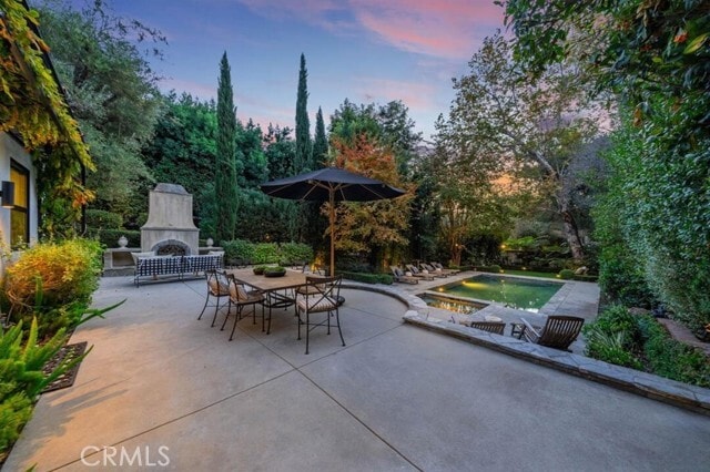 Building Photo - 760 S San Rafael Ave