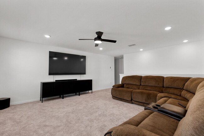 Building Photo - Spacious New-Build in Vibrant Community Mo...