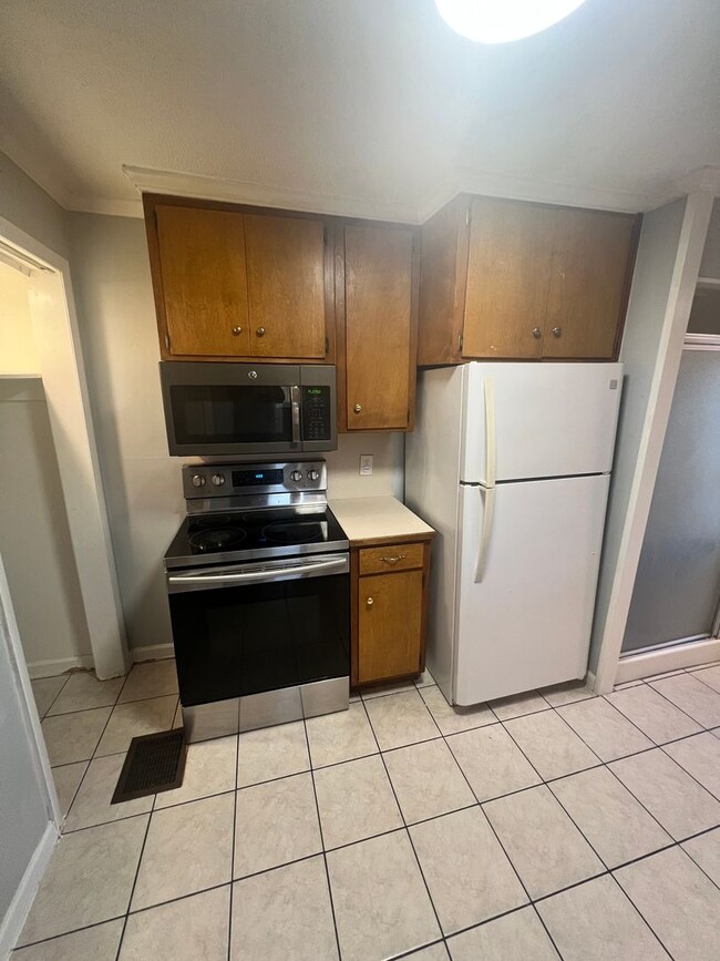 Building Photo - 1011 Merritt St