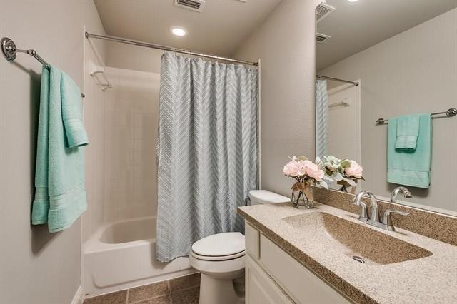 Building Photo - 7027 Nueces Dr