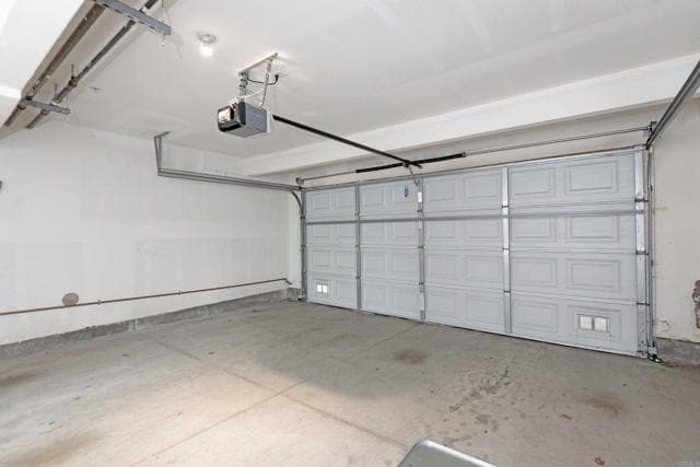 Building Photo - 8248 Lemon Ave