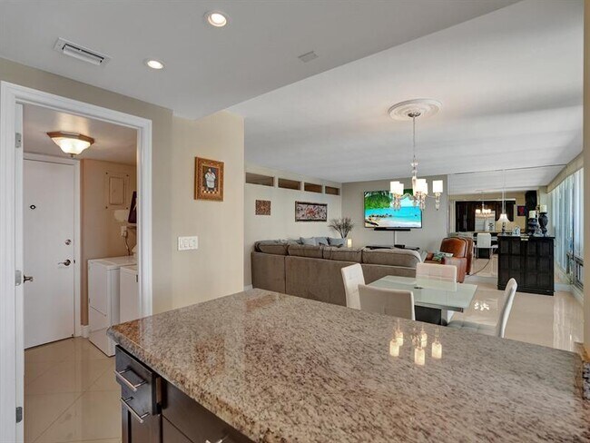 Building Photo - 4280 Galt Ocean Dr