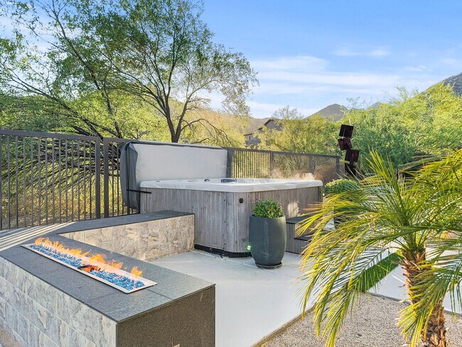 Building Photo - 14559 E Charter Oak Dr
