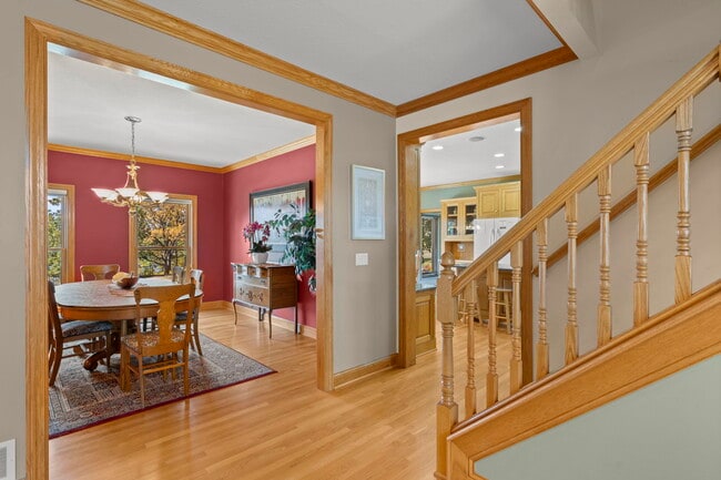 Building Photo - 1580 E Shore Dr