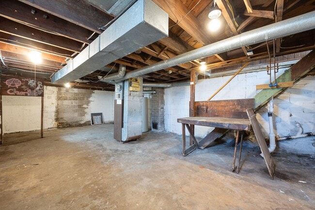 Building Photo - Trail St 223-225 W