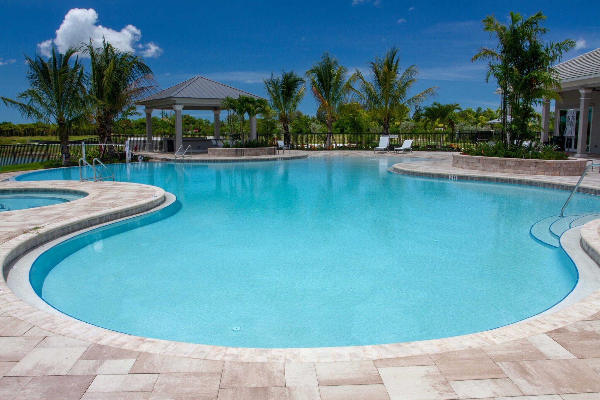 Pool - 262 Indies Dr E