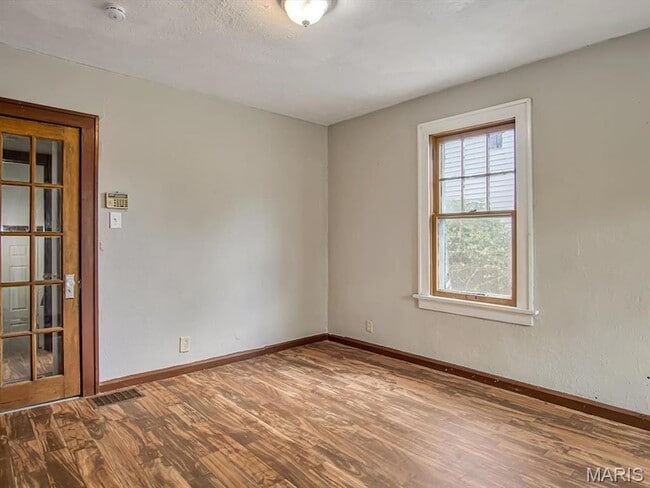 Building Photo - 5611 Hallows Ave
