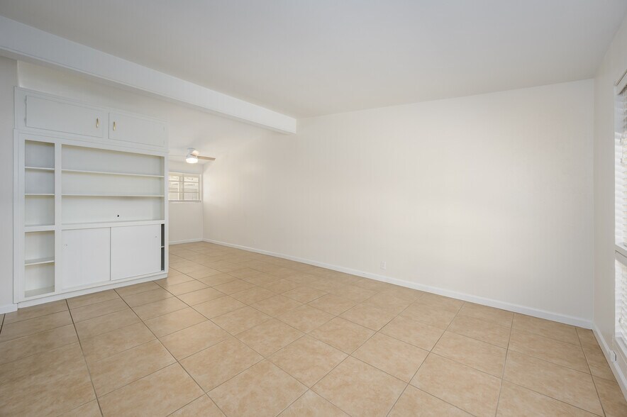 Living Room & Dining area - 1809 E Colter St