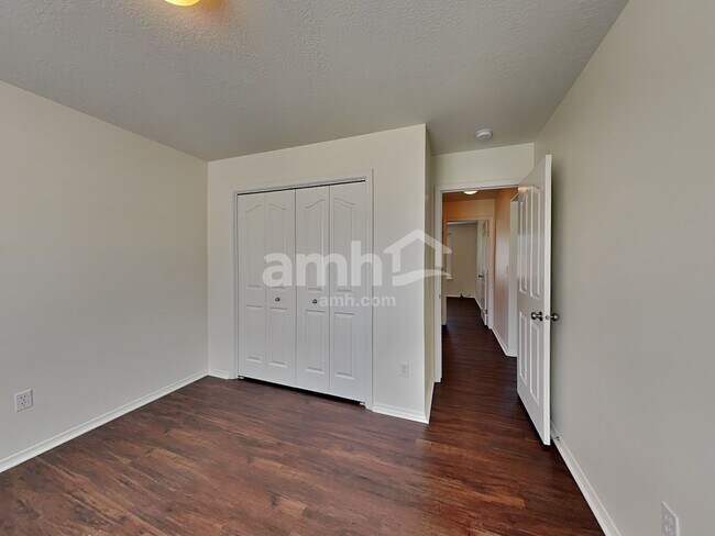 Building Photo - 11324 W Blake Dr