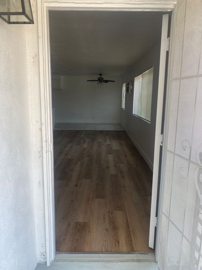 Building Photo - 12554 Brookshire Ave