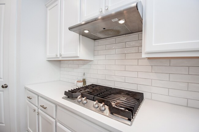 Building Photo - 16635 Bristol Steel Ln