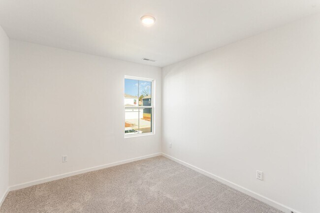Building Photo - 4 Bed 3 Bath New Build! Available Now!
