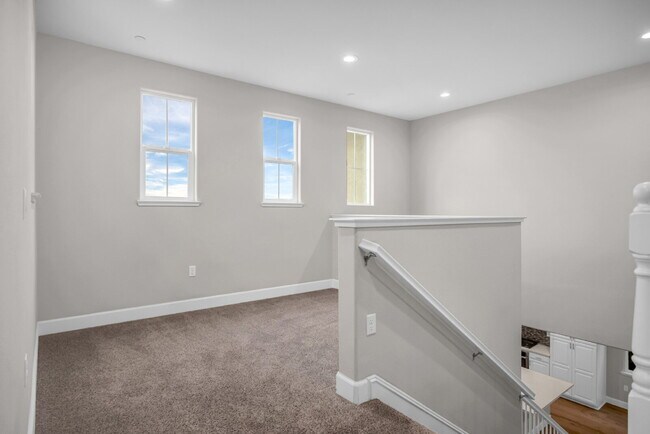 Building Photo - Available now | 3 bedroom + office | 3 full bath | Solar