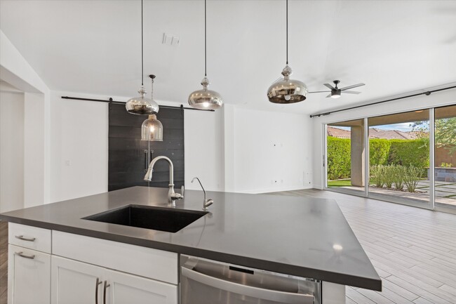 Building Photo - 4713 S Aileron Ln