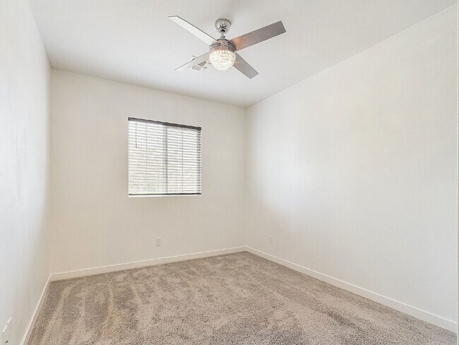 Building Photo - A luxe home in the heart of Chandler