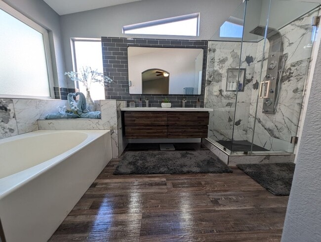 Building Photo - 7435 Falcon Rock Dr