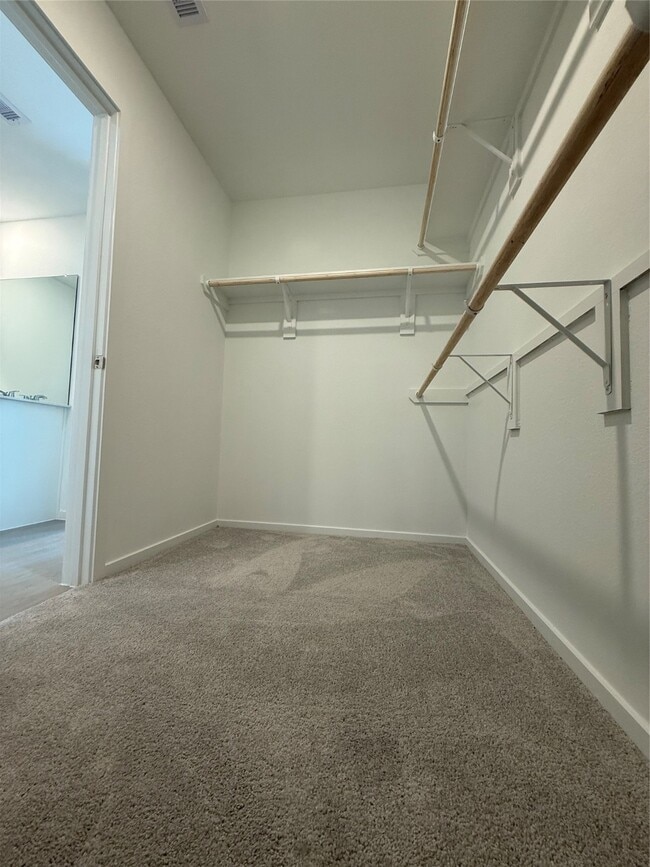 Building Photo - 14896 N Ascot Bnd Cir