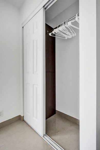 Building Photo - 905 N Federal Hwy