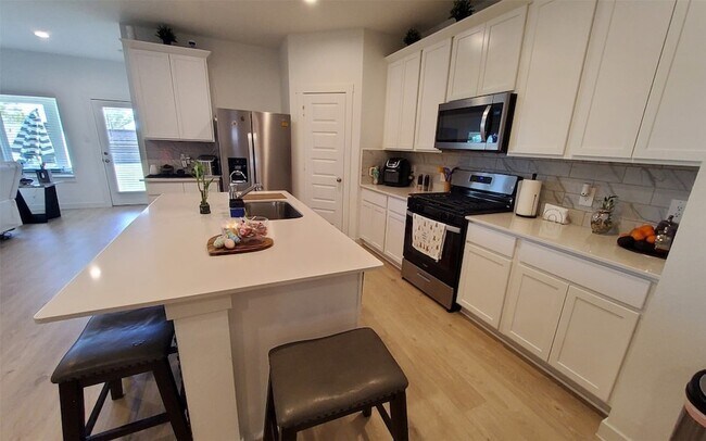 Building Photo - 31739 Margaret Woods Ln