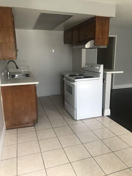 Interior Photo - 2275 PINE AVE, LLC
