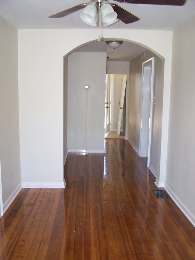 Building Photo - 2BR/2BA home in Pfafftown!