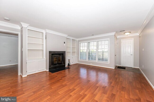 Building Photo - 20507 Shadyside Way