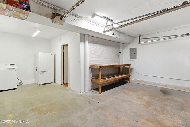 Building Photo - 59 Park Ave