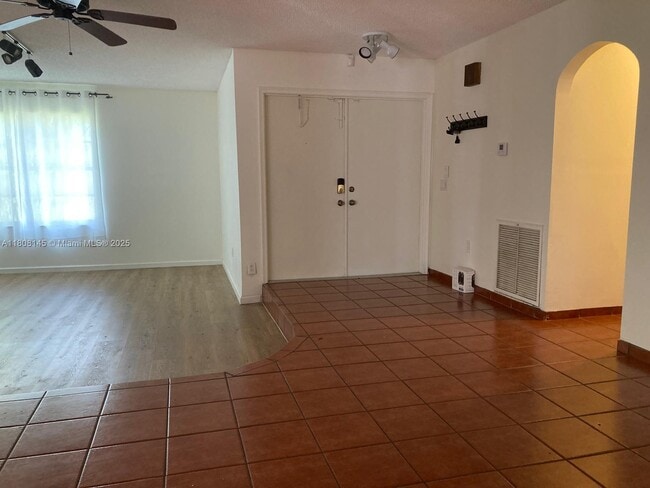 Building Photo - 12800 SW 104th Terrace