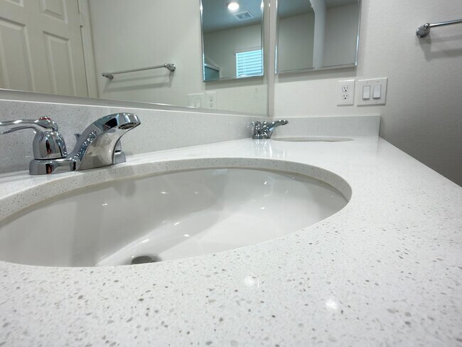 Building Photo - Fully Furnished Home in Inspirada
