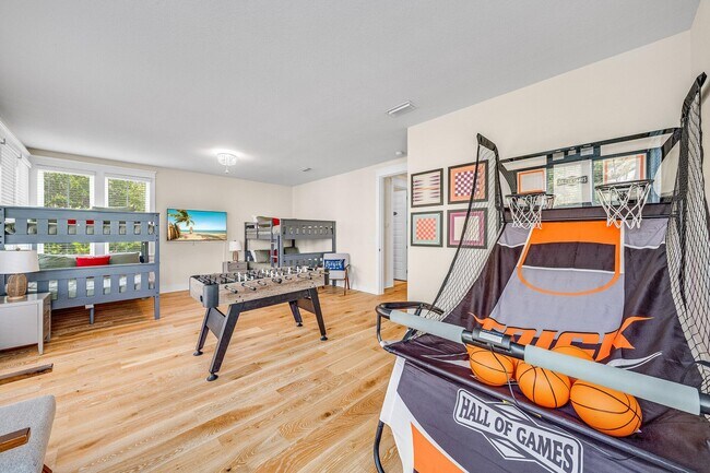 Building Photo - 79 Grande Pointe Dr