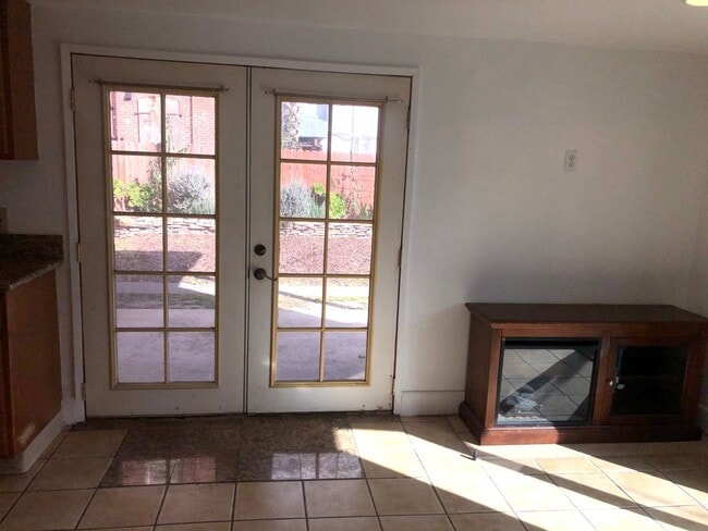 Building Photo - 620 Suisun St