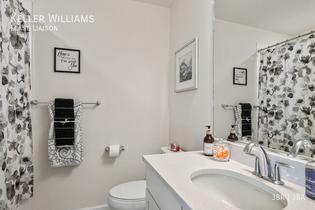 Building Photo - 1539 Spring Water Pt