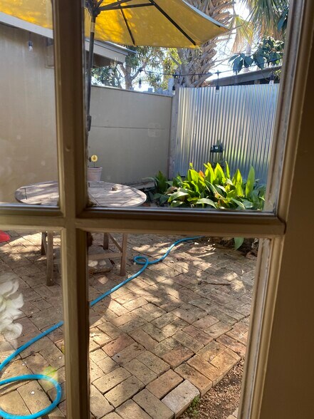 Building Photo - 216 Emporia Blvd