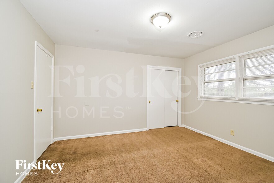 Building Photo - 1083 Richland Dr