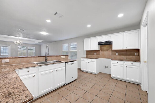 Building Photo - 14418 Cellini Dr