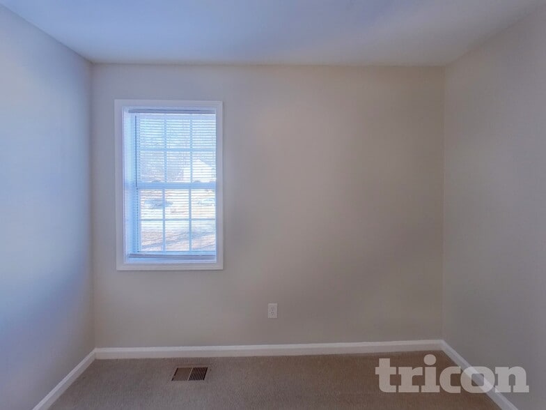 Building Photo - 125 Kennedy Dr