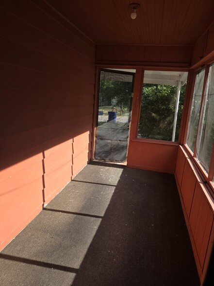 Screened Front Porch - 9056 8th Ave