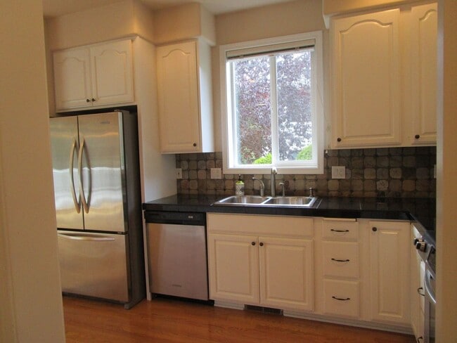 Building Photo - 3604 Cedar Glen Way