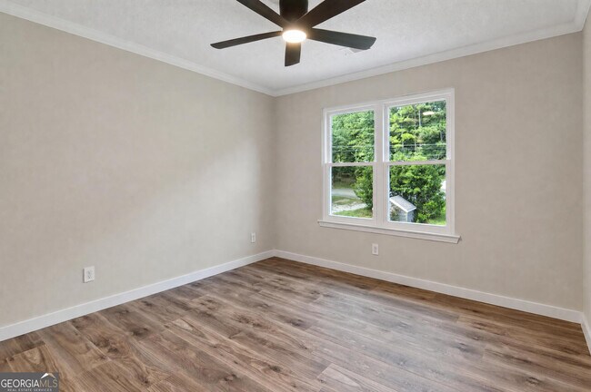 Building Photo - 164 Goodman Dr