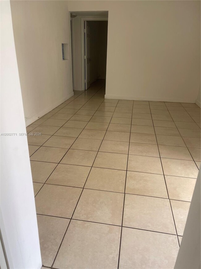 Building Photo - 115 NW 120th St