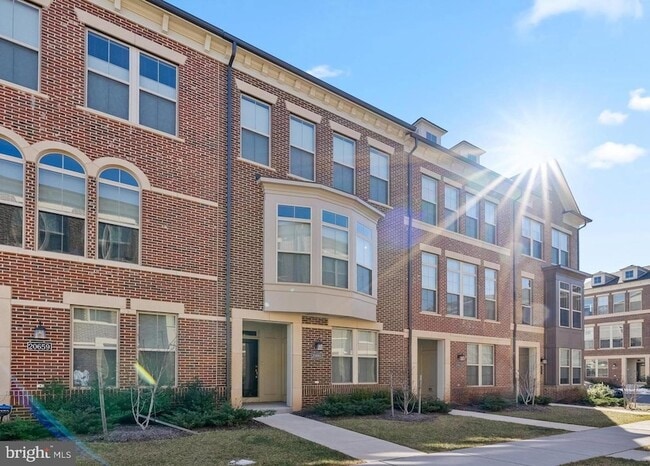 Building Photo - 20661 Newcomb Ter