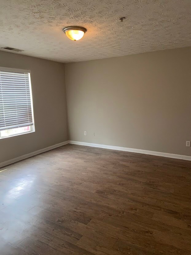 Building Photo - 14303 Waldrop Cove