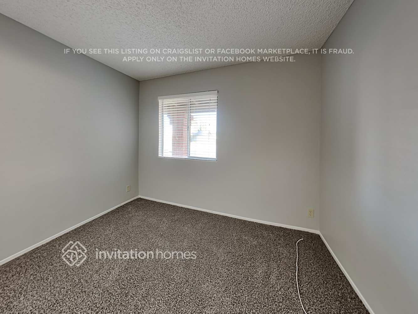 Building Photo - 609 Crested Dr