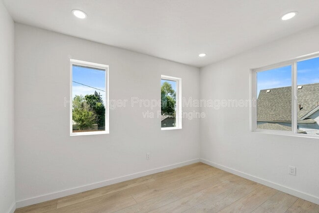Building Photo - 1503 E Marietta Ave